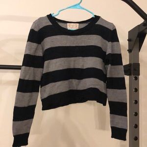 Cropped sweater